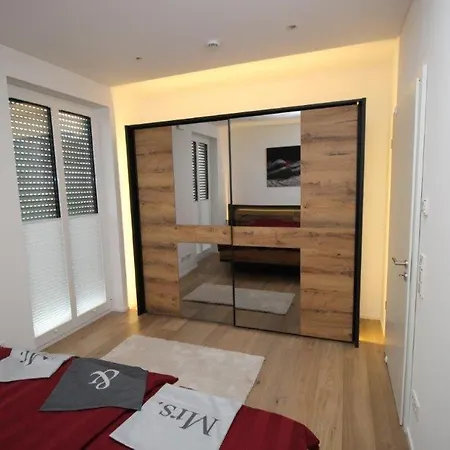 Neu Residenz Mont Royal Apartment Traben-Trarbach Exterior photo