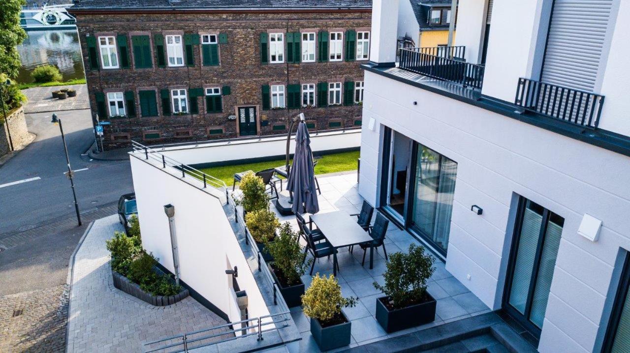 Neu Residenz Mont Royal Apartment